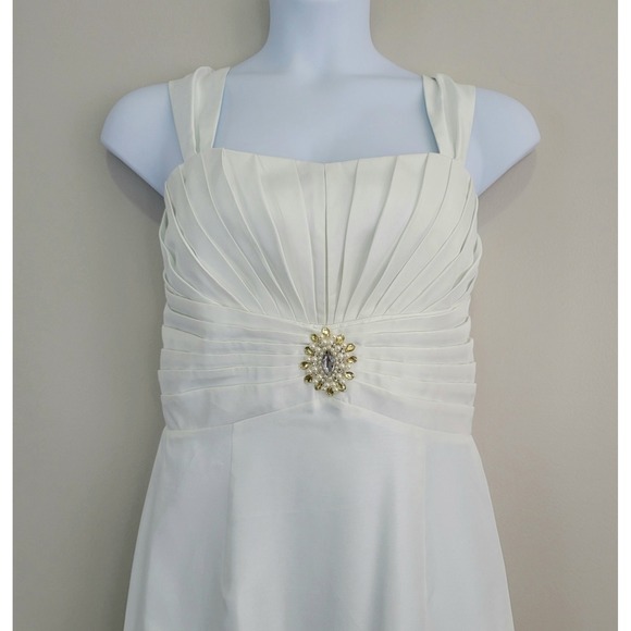 TERRAMINA Size 12 Sleeveless Ivory Ruched Sheath Dress with Rhinestones NWT - Picture 2 of 9